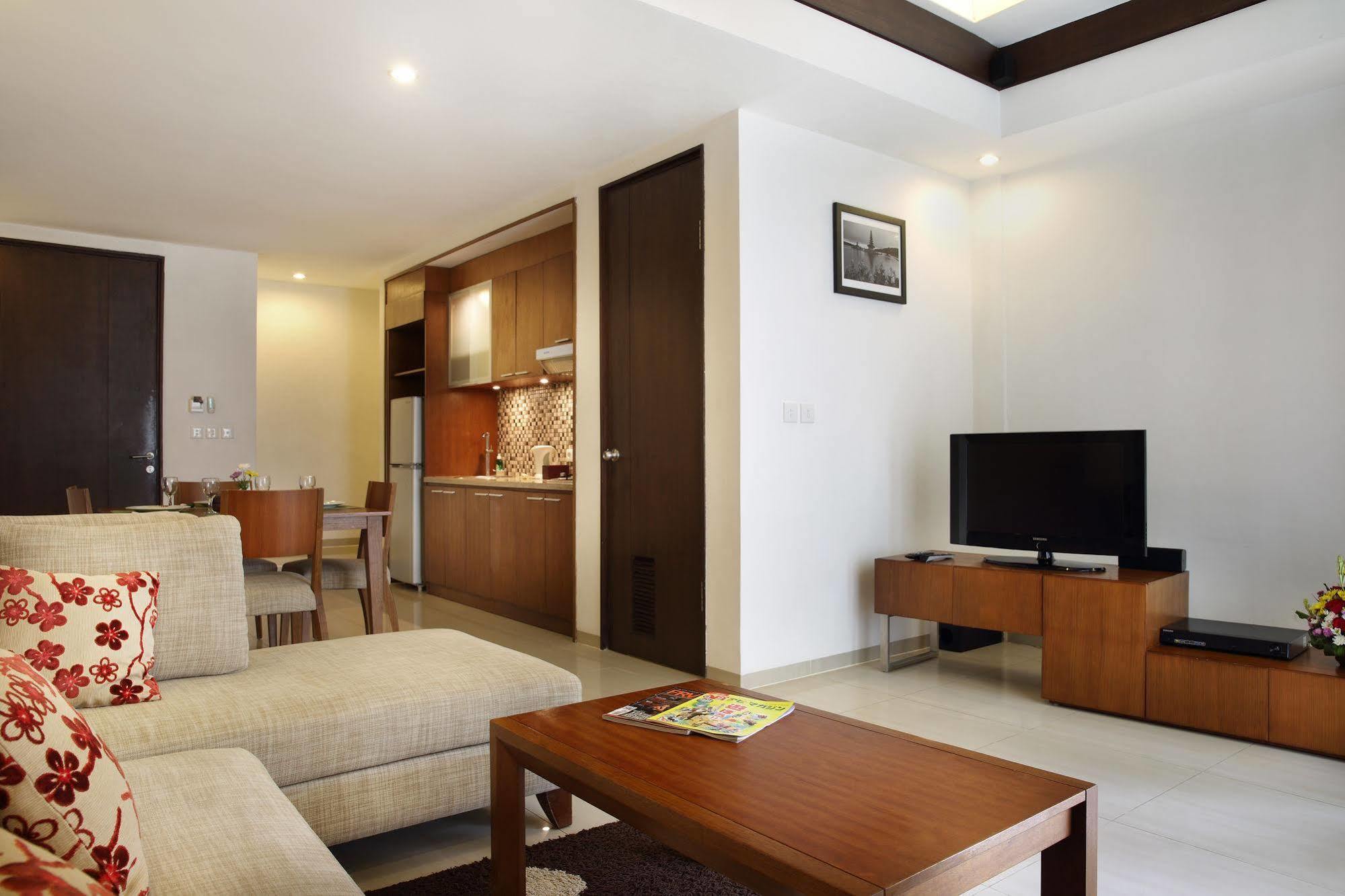 Seminyak Townhouse Aparthotel Exterior foto