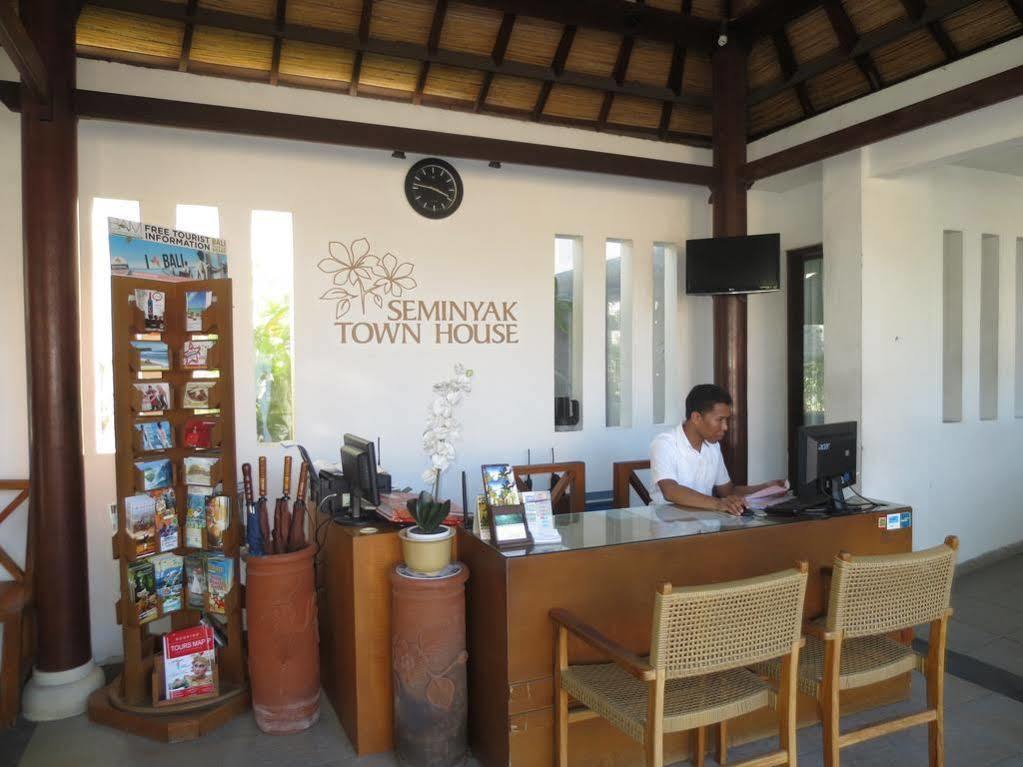 Seminyak Townhouse Aparthotel Exterior foto